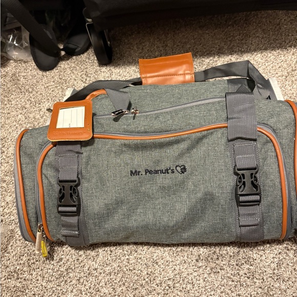 Mr. Peanut’s Platinum Series Double Expandable Pet Carrier NWT Pets up to 15 lb - Picture 11 of 14